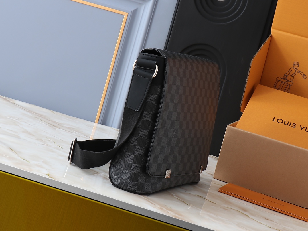 ルイ・ヴィトン ディストリクト PM/MM メッセンジャーバッグ「District」