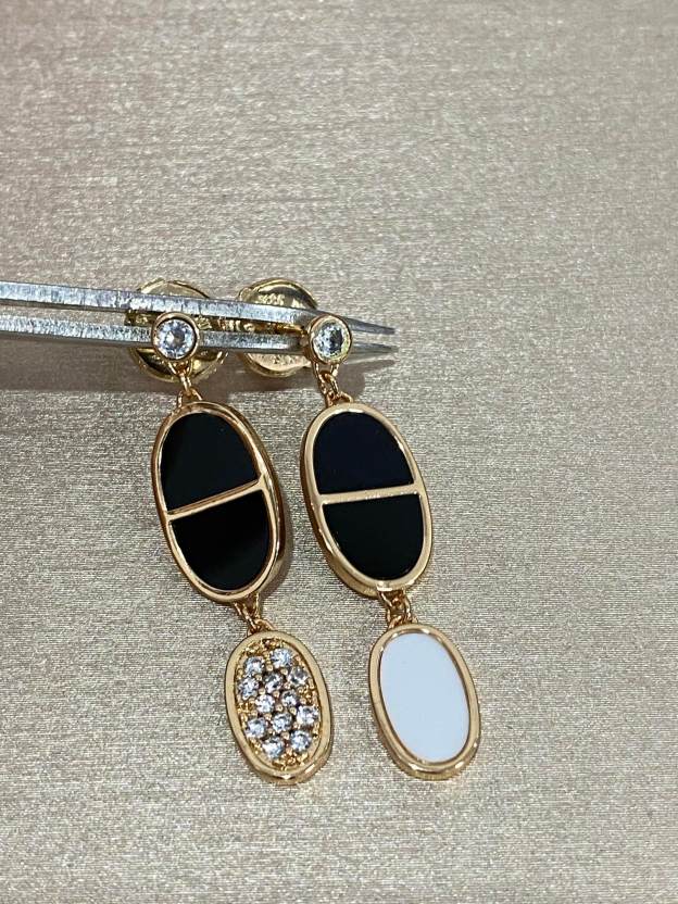 エルメス イヤリング、卓越した職人技の輝き