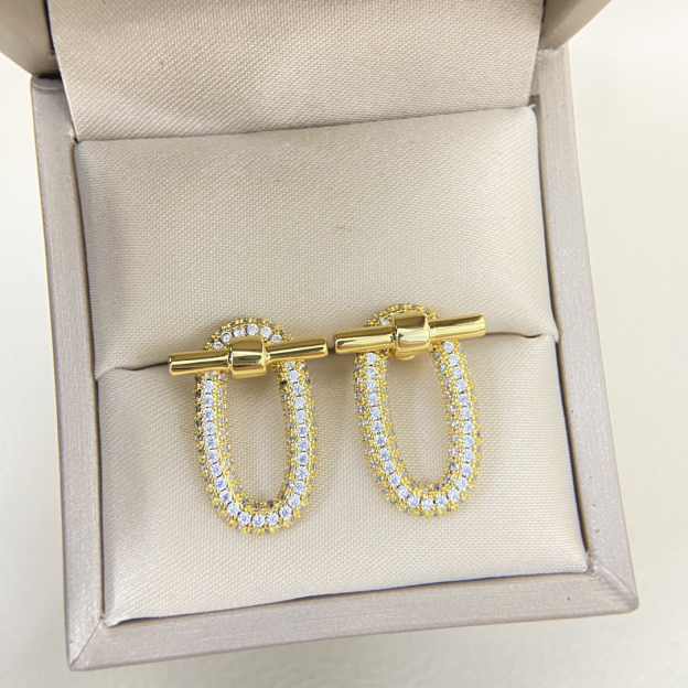 エルメス イヤリング、卓越した職人技の輝き