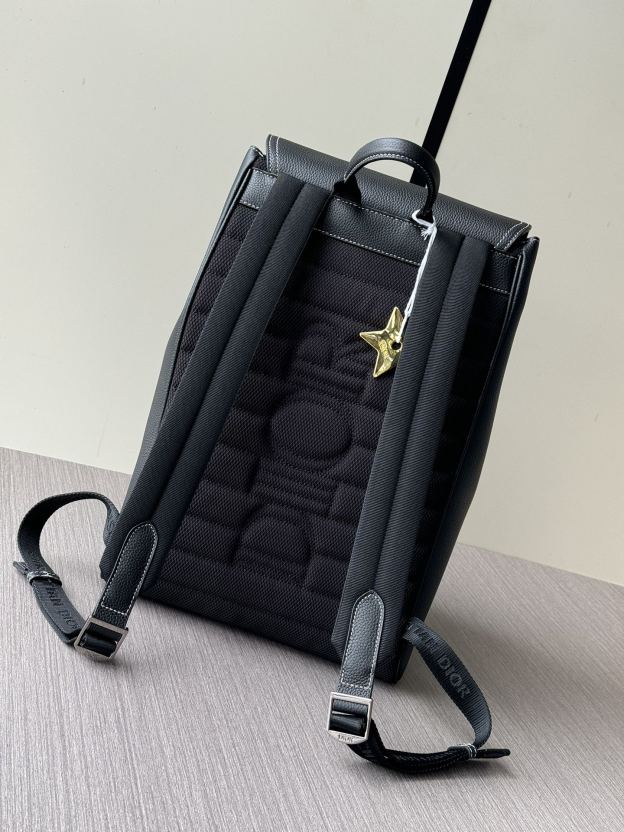 ディオール「Dior」B44 BLADE バックパック