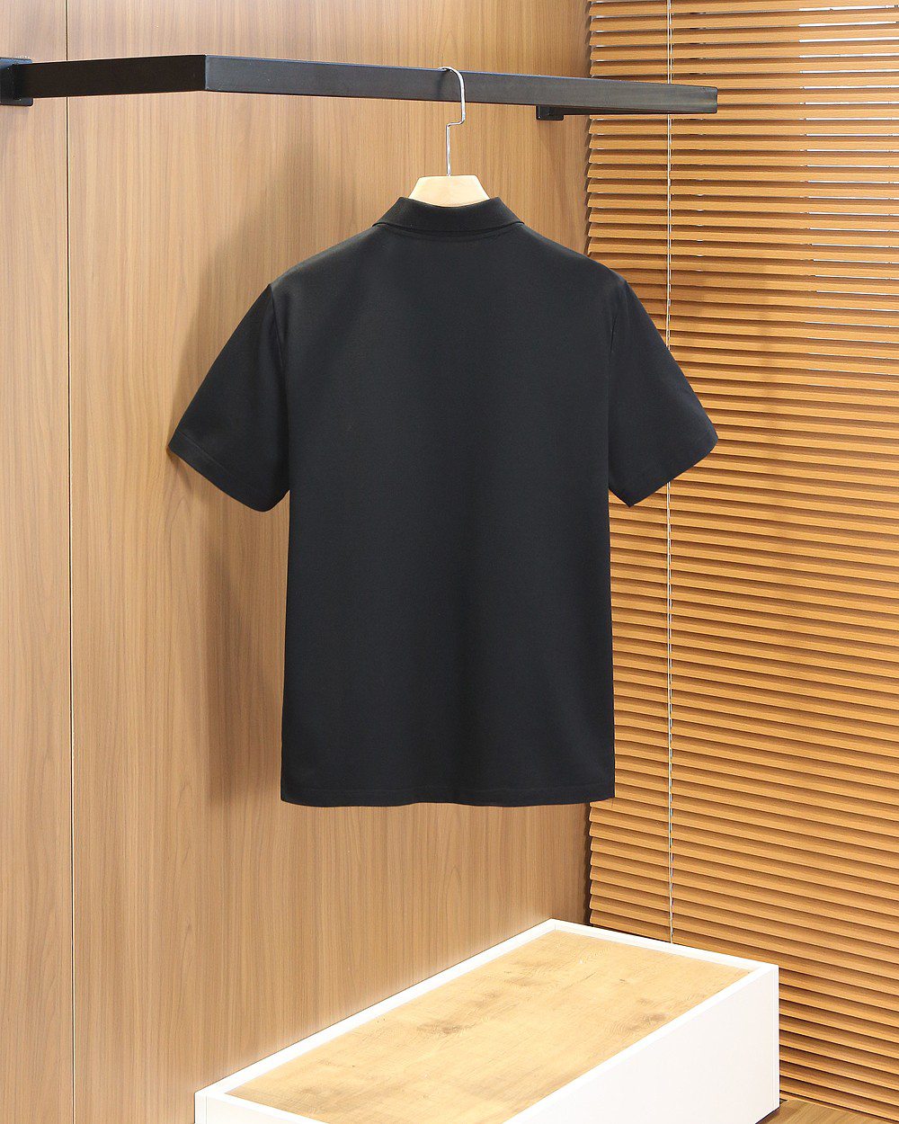 エルメス「Hermès」 春夏2026 刺繍コレクション Tシャツ