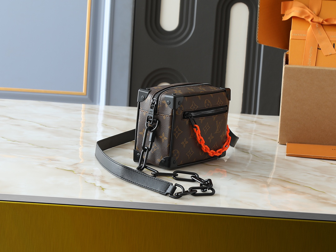 ルイ・ヴィトン ミニソフトトランク「Mini Soft Trunk」