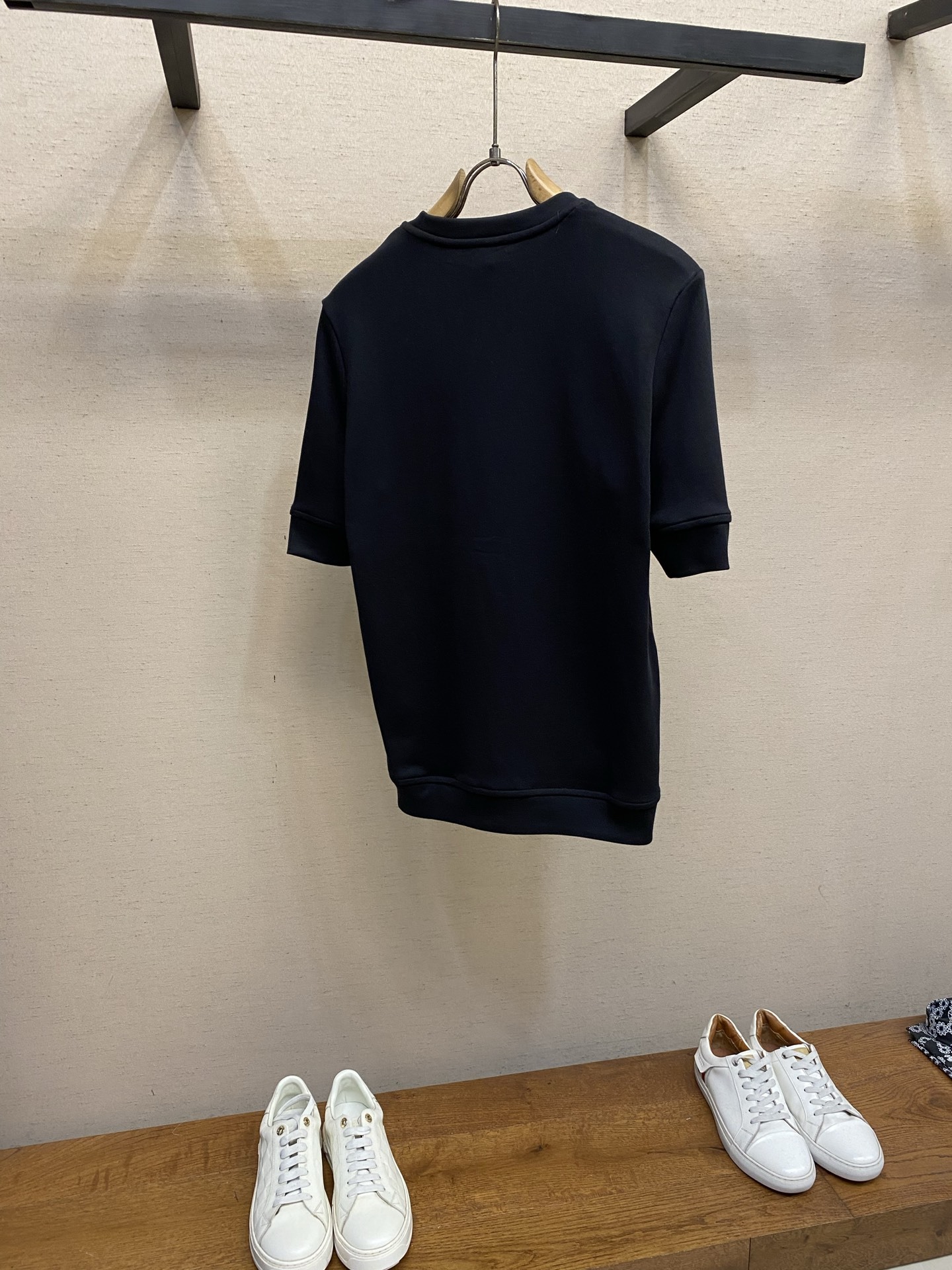 エルメス「Hermès」 クルーネックTシャツ 軽やかな着心地 春夏新作