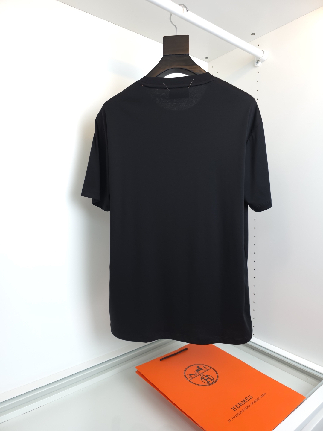 エルメス「Hermès」 クルーネックTシャツ 軽やかな着心地 春夏新作