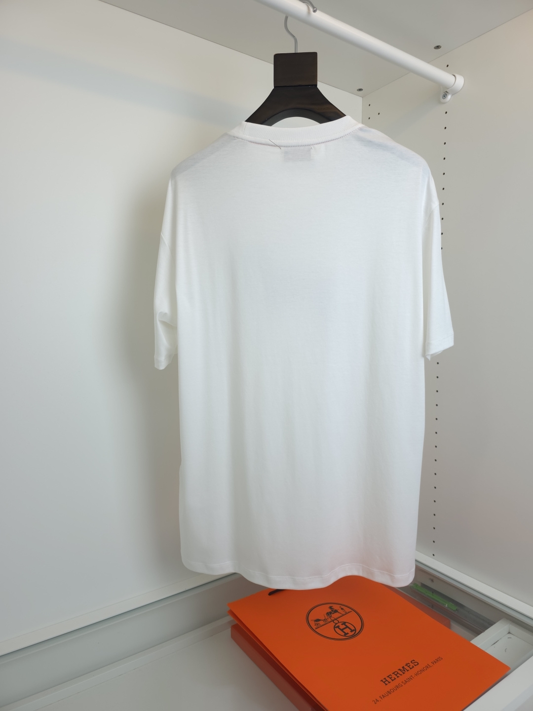 エルメス「Hermès」 クルーネックTシャツ 軽やかな着心地 春夏新作