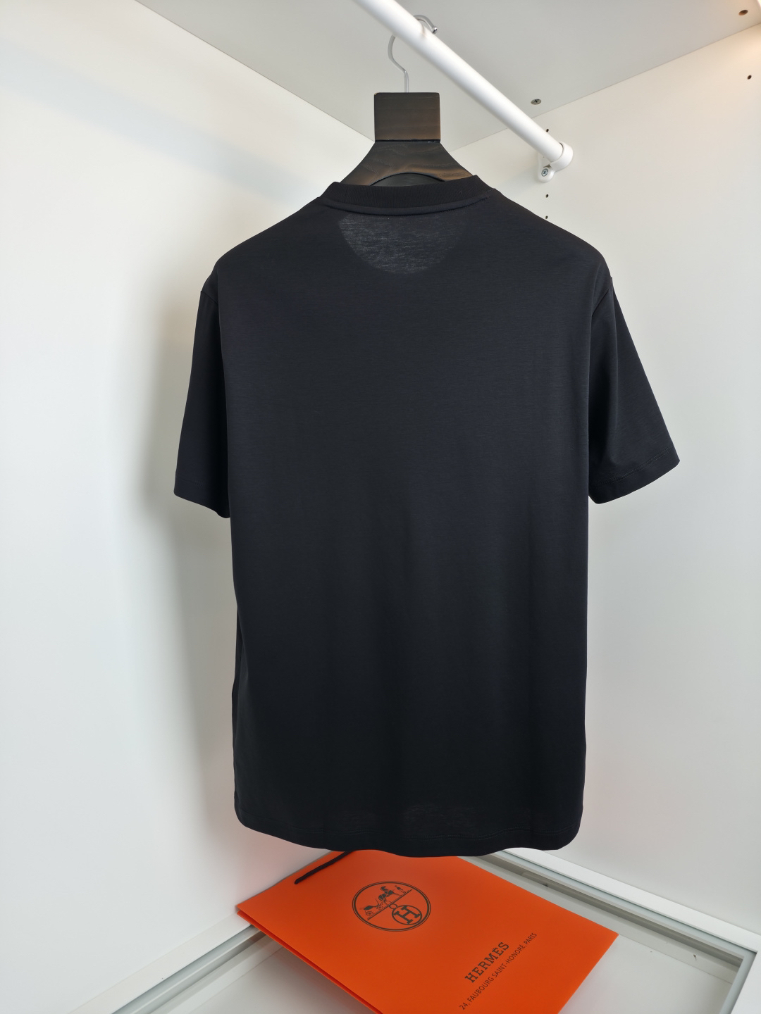 エルメス「Hermès」 クルーネックTシャツ 軽やかな着心地 春夏新作