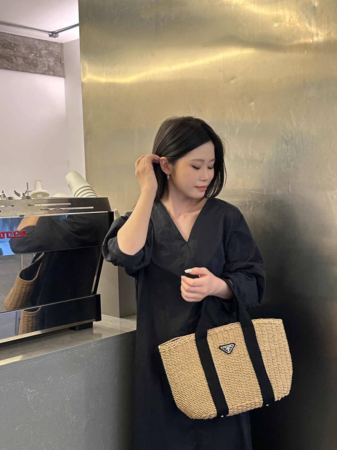 プラダ「Prada」ストロートートバッグ