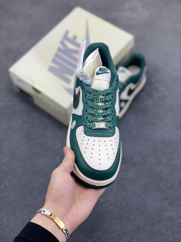 ナイキ「Nike」アライアンス製品 ク ロー カジュアルスニーカー