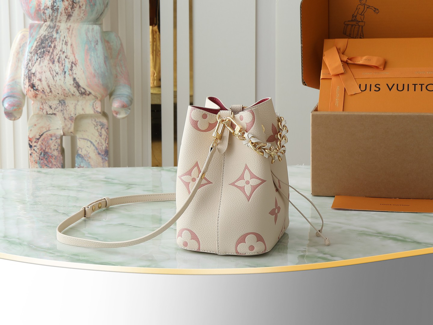 ルイ・ヴィトン「Louis Vuitton」NÉONOÉ BB ハンドバッグ アイボリー×ピンク‌ ‌