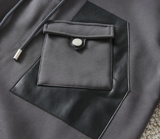 エルメス「Hermès」Empreintes sellier cuir 新型フード付きスウェットシャツ