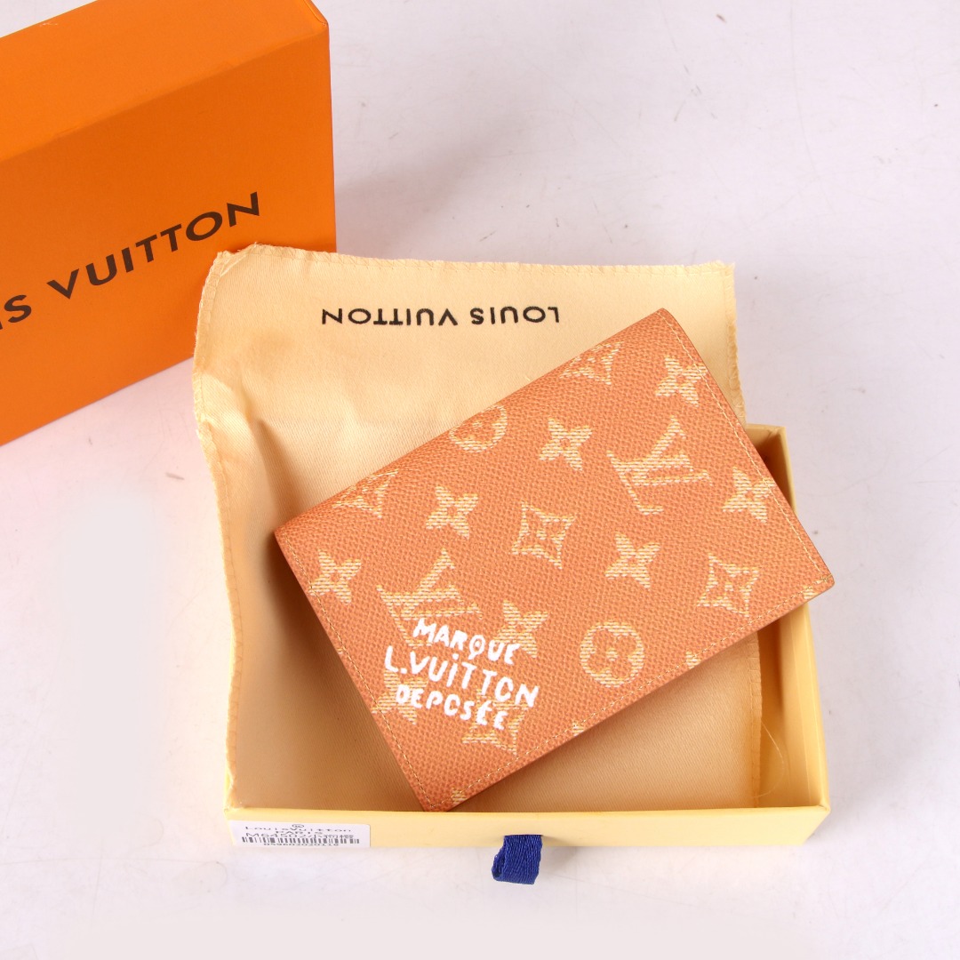 ルイ・ヴィトン パスポートカバー クーヴェルテュール･パスポール