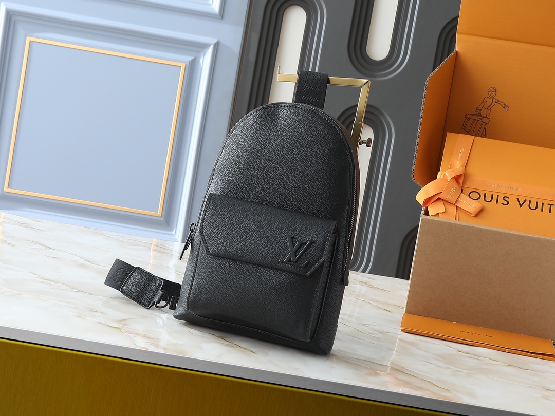 ルイ・ヴィトン「Louis Vuitton」パイロット チェストバッグ