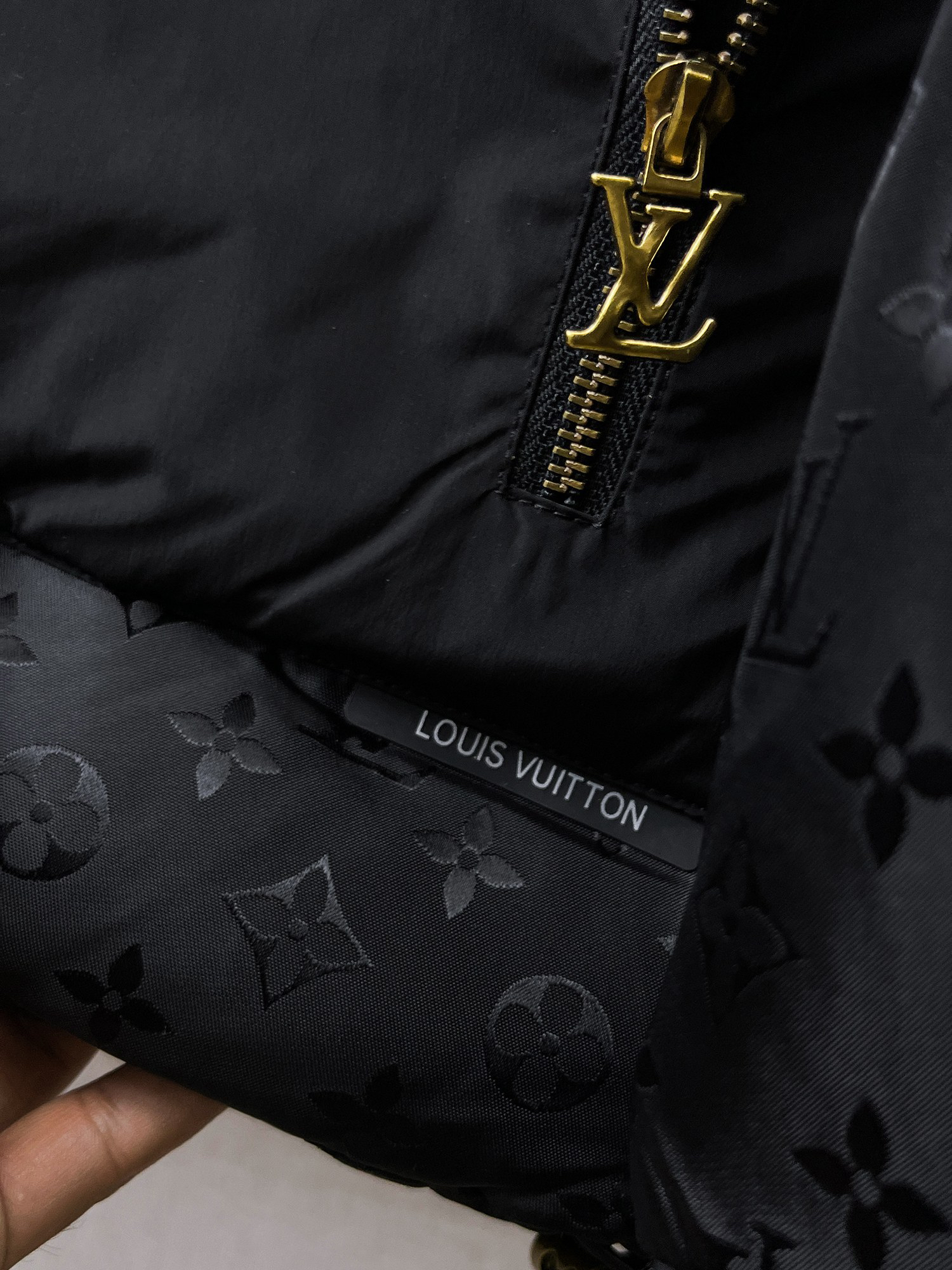 ルイ・ヴィトン「Louis Vuitton」‌冬季新作フード付きファッショナブルダウンジャケット