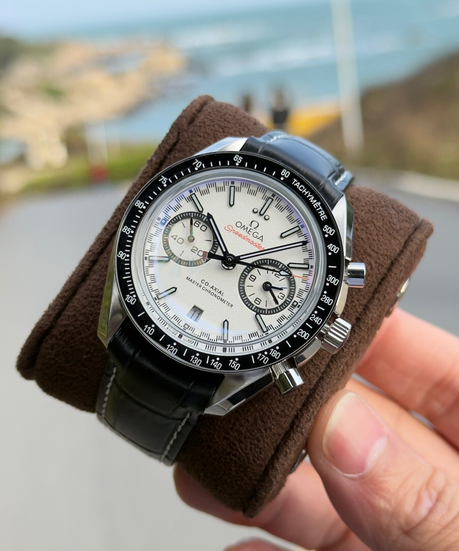 オメガ「Omega」スピードマスター レーシング マスター クロノメーター 44MM