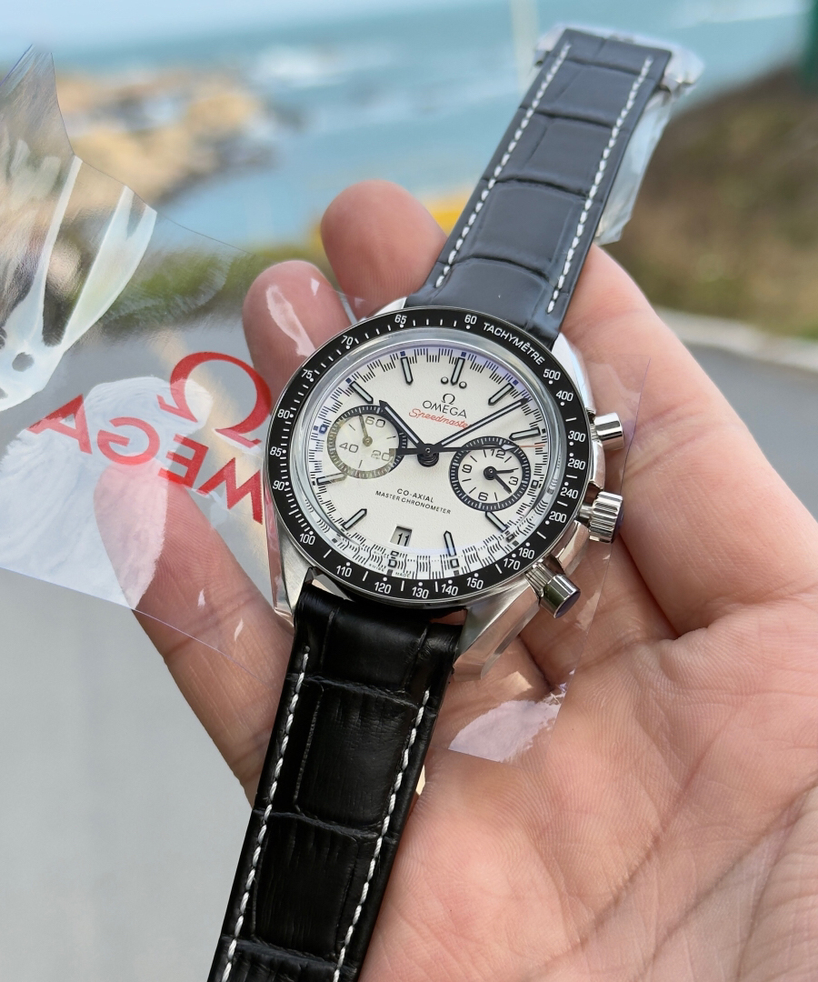 オメガ「Omega」スピードマスター レーシング マスター クロノメーター 44MM