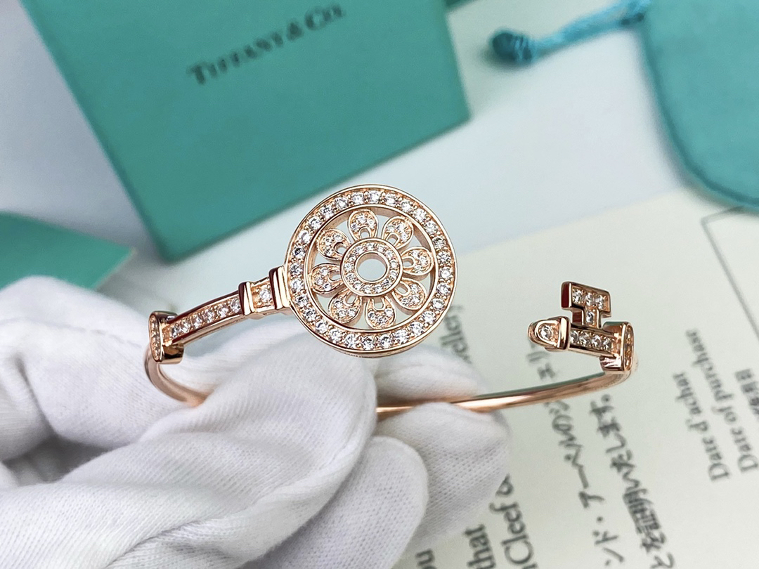 ティファニー「Tiffany & Co.」ポリッシュドシルバーリンク ブレスレット