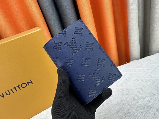ルイ・ヴィトン パスポートカバー クーヴェルテュール･パスポール