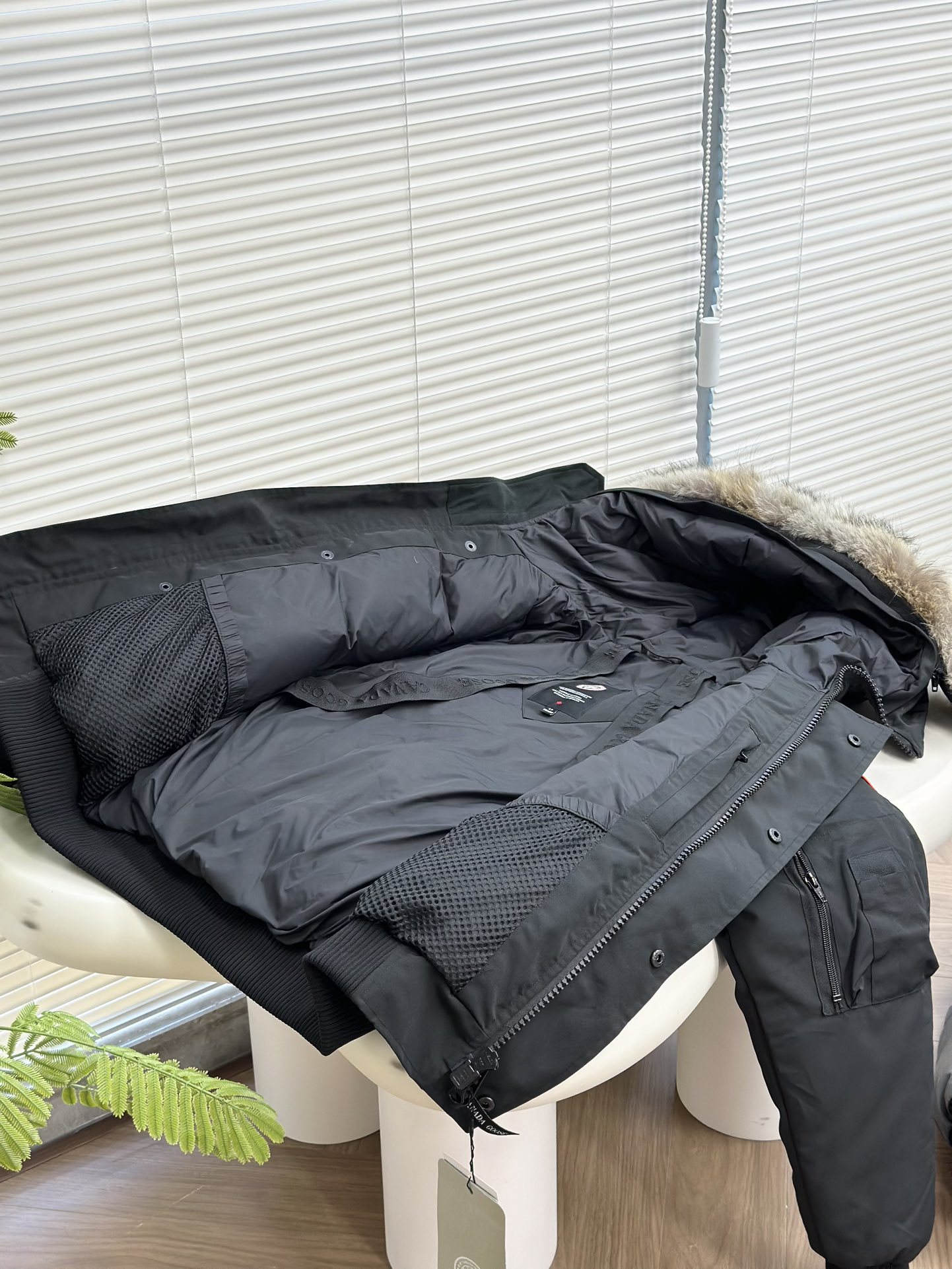 カナダグース ファッションダウンジャケット