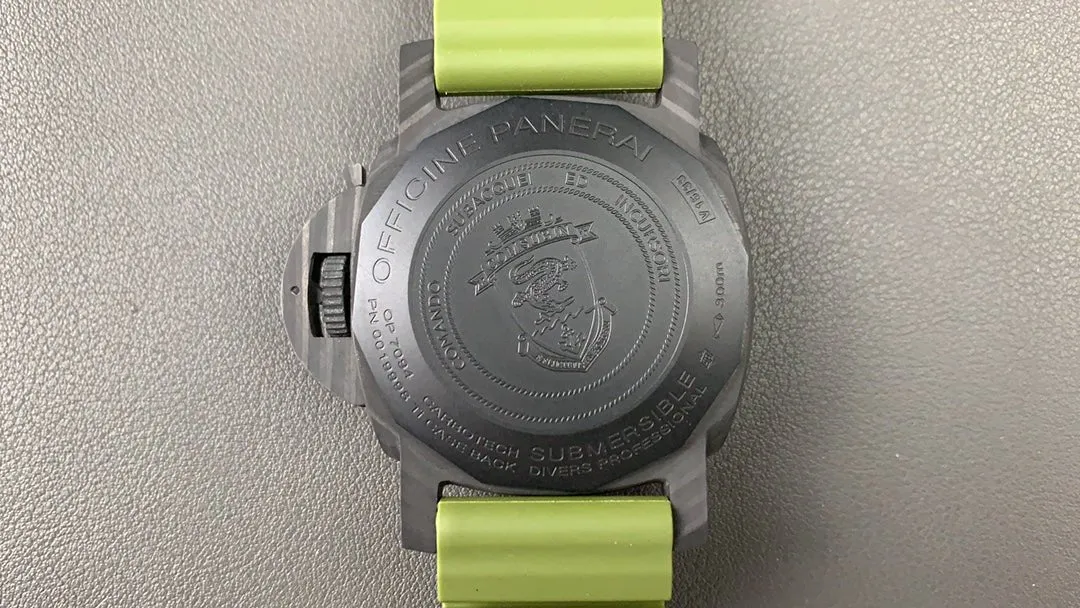 パネライ「Panerai」サブマーシブル 47MMプロフェッショナルダイバーズウォッチ