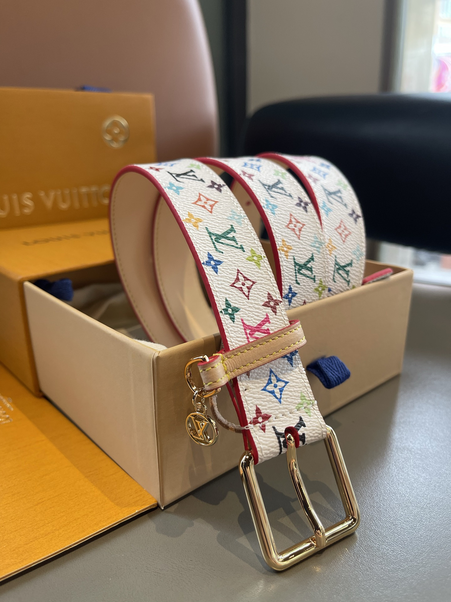 【新商品入荷】Louis Vuitton クラシックハイクオリティベルト「全長約 100cm」