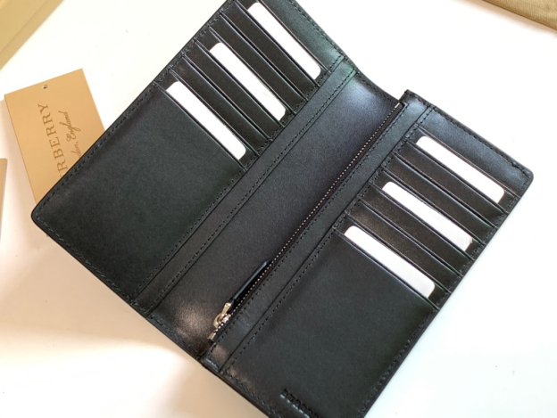バーバリー「Burberry」London チェック 二つ折り財布