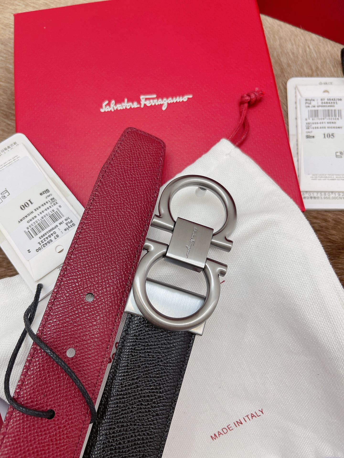 【新規倉庫入り】Salvatore Ferragamo 職人仕上げ高級ベルト「全長約 100cm」