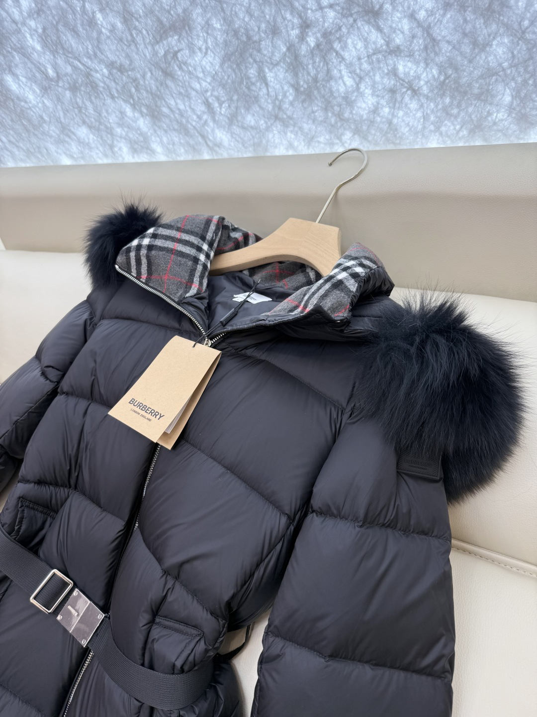 バーバリー「Burberry」秋冬レディースファー付き＆スリムフィットフード付きダウンジャケット