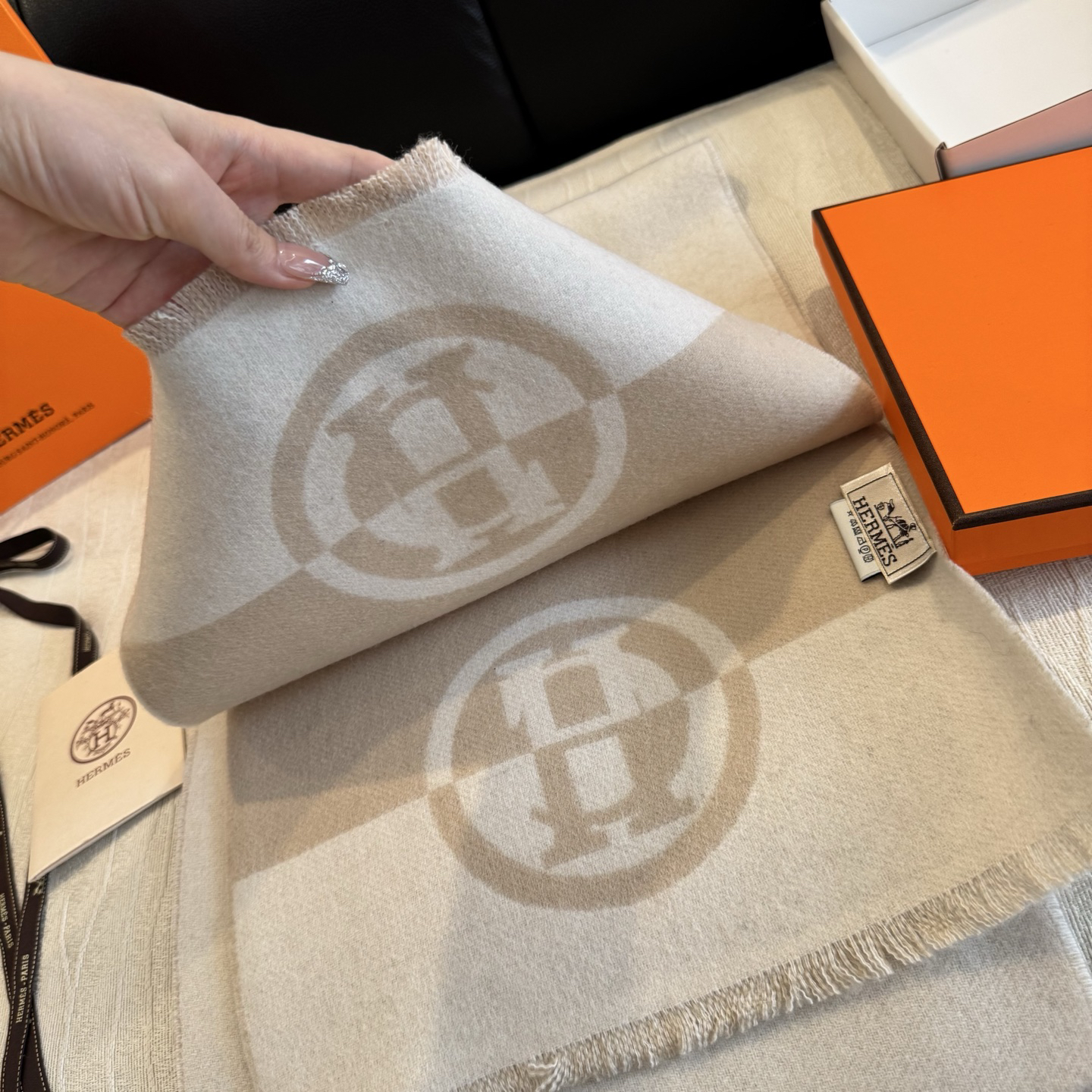 【定番人気】エルメス 秋冬新作ファッションアイテム マフラー