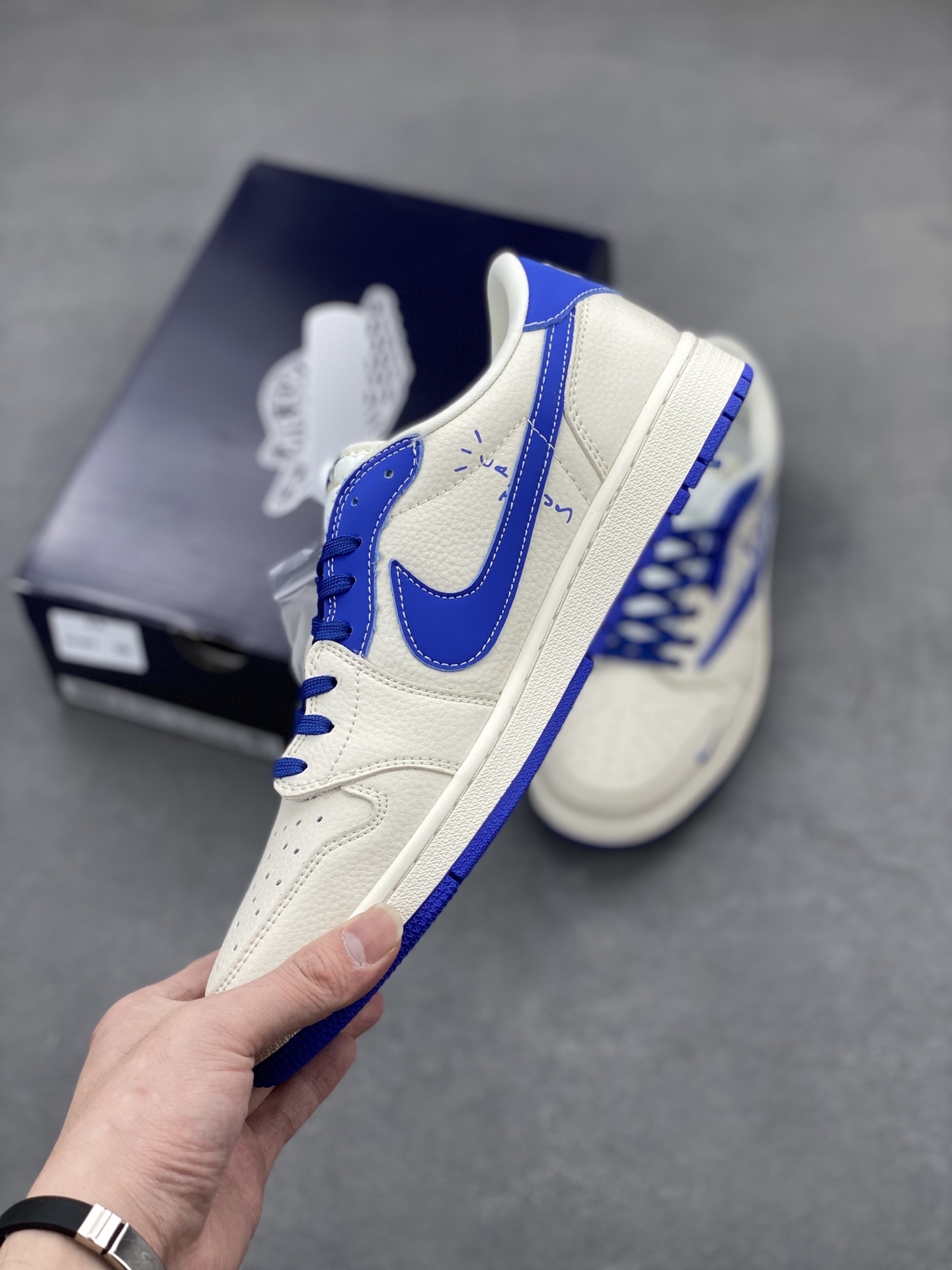 ナイキ「Nike」ク ロー カジュアルスニーカー