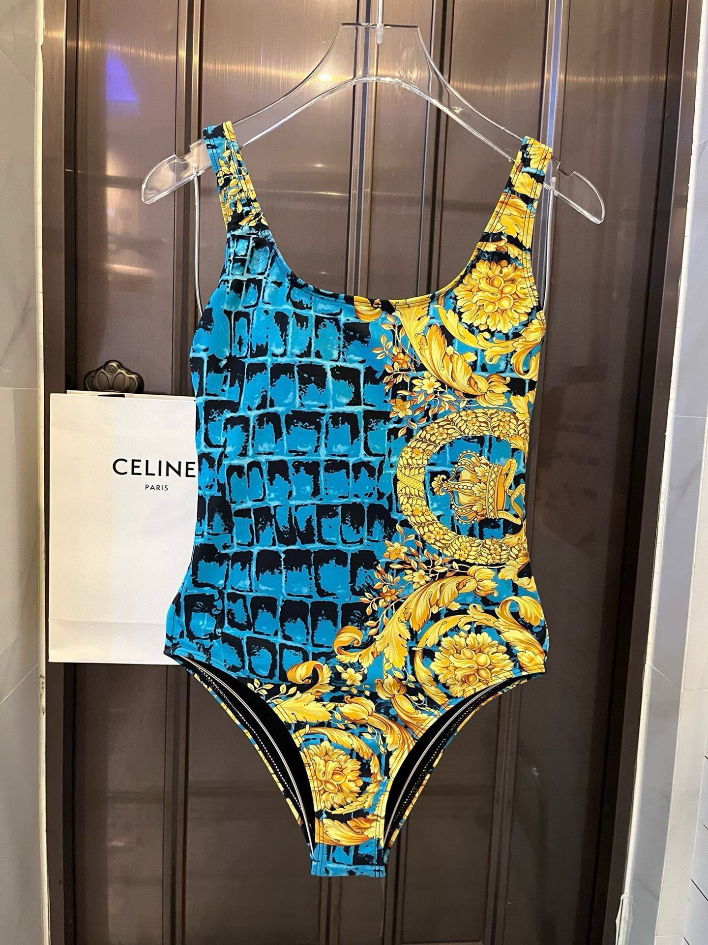 ヴェルサーチ「Versace」ワンピース水着「2025夏季限定・人気プレミアムスイム登場！」