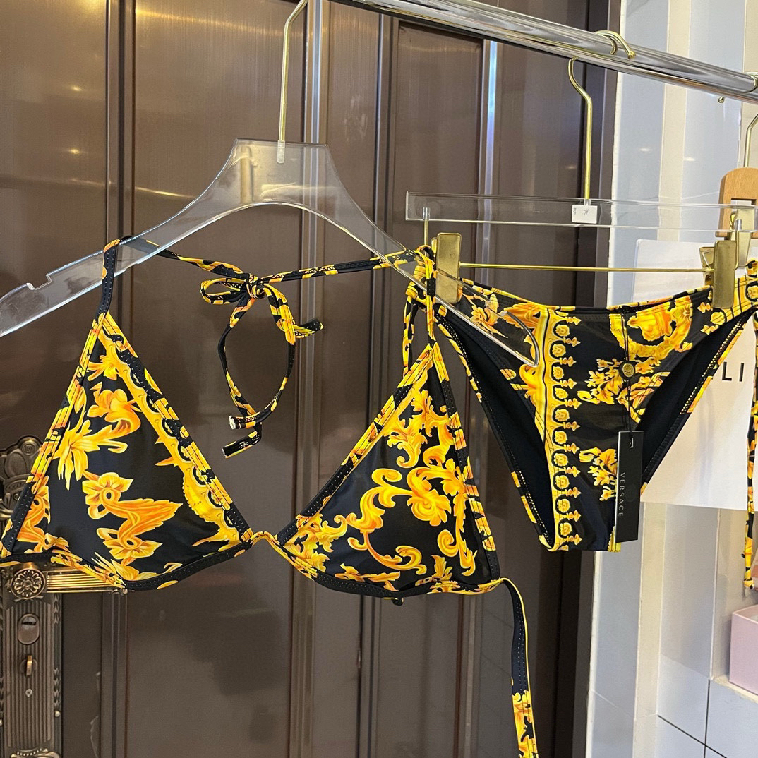 ヴェルサーチ「Versace」セパレート水着「2025夏季限定・人気プレミアムスイム登場！」