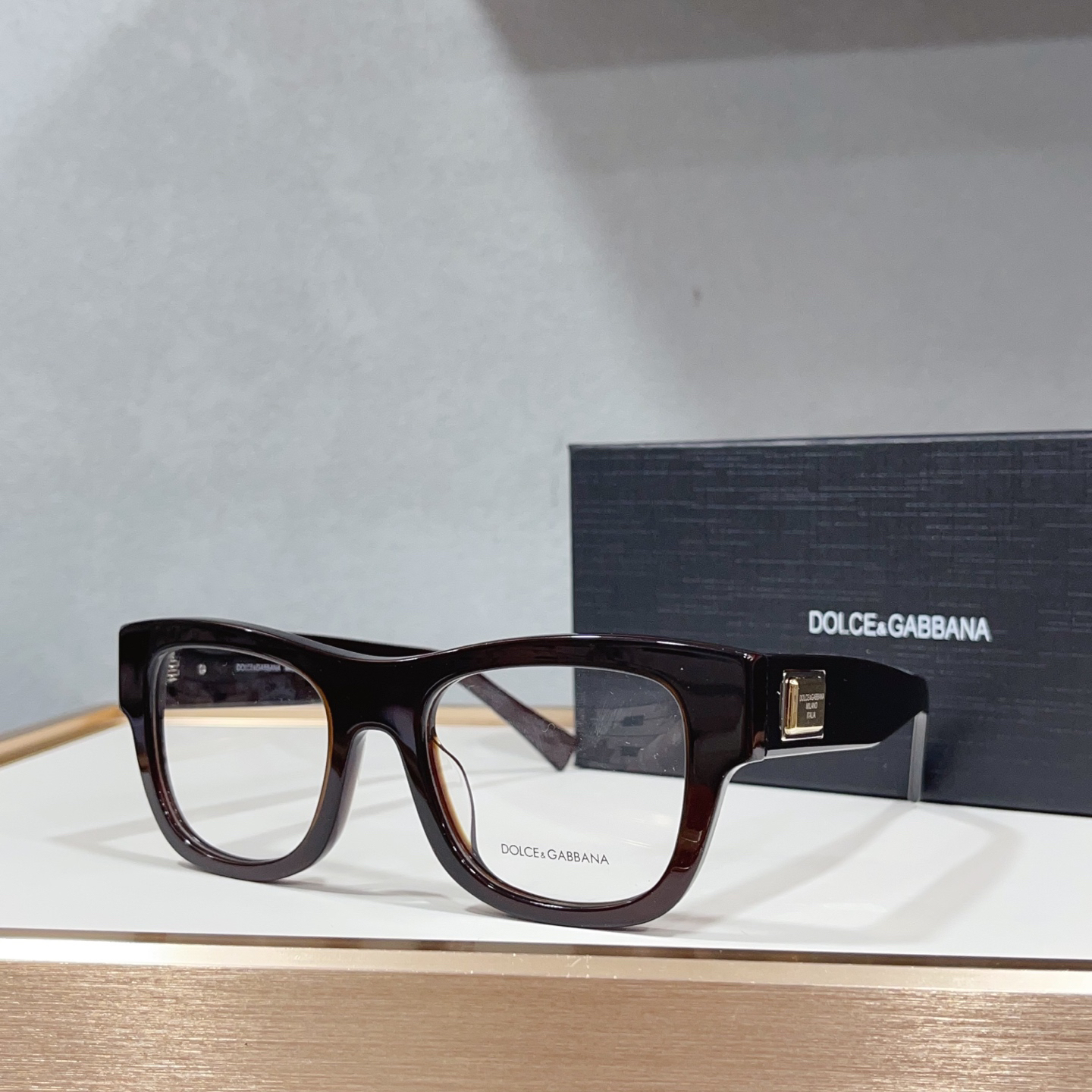 【希少入荷】D&G ドルチェアンドガッバーナ トレンドサングラス「カジュアル通勤用」