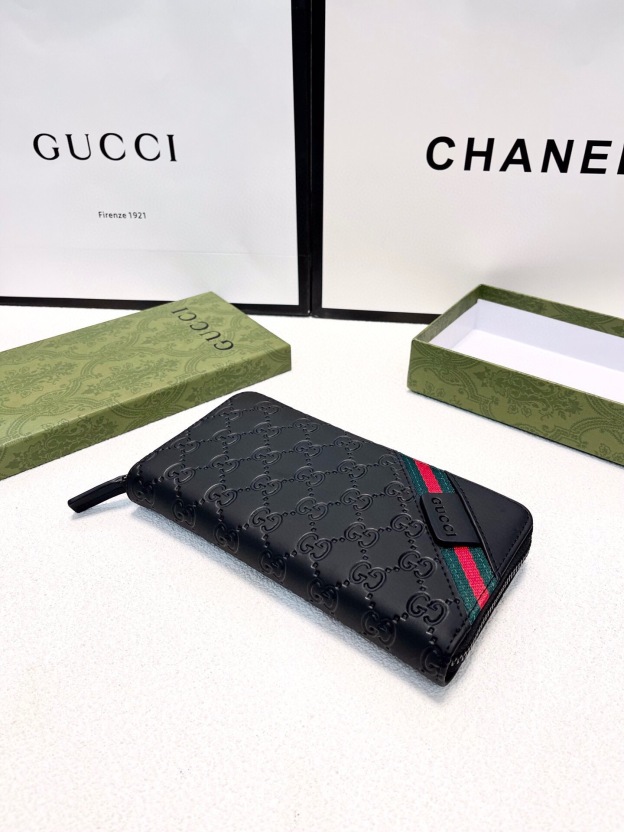 グッチ「Gucci」シグネチャー レザー ウェブ ジップアラウンドウォレット