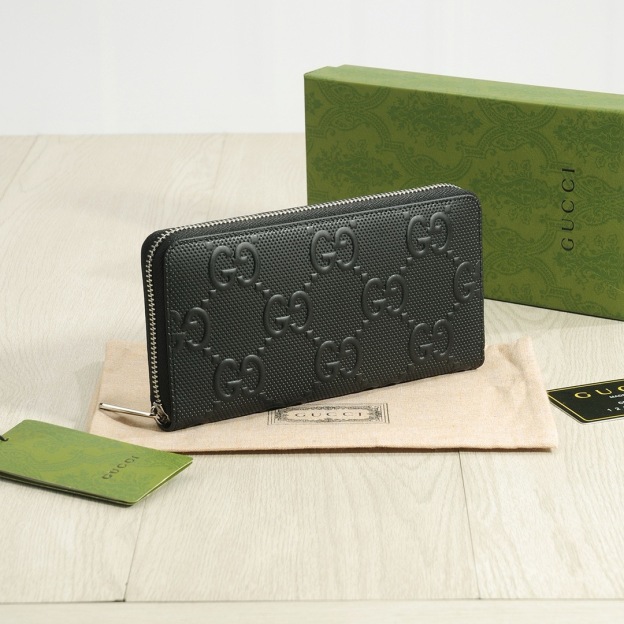 グッチ「Gucci」シグネチャー レザー ウェブ ジップアラウンドウォレット