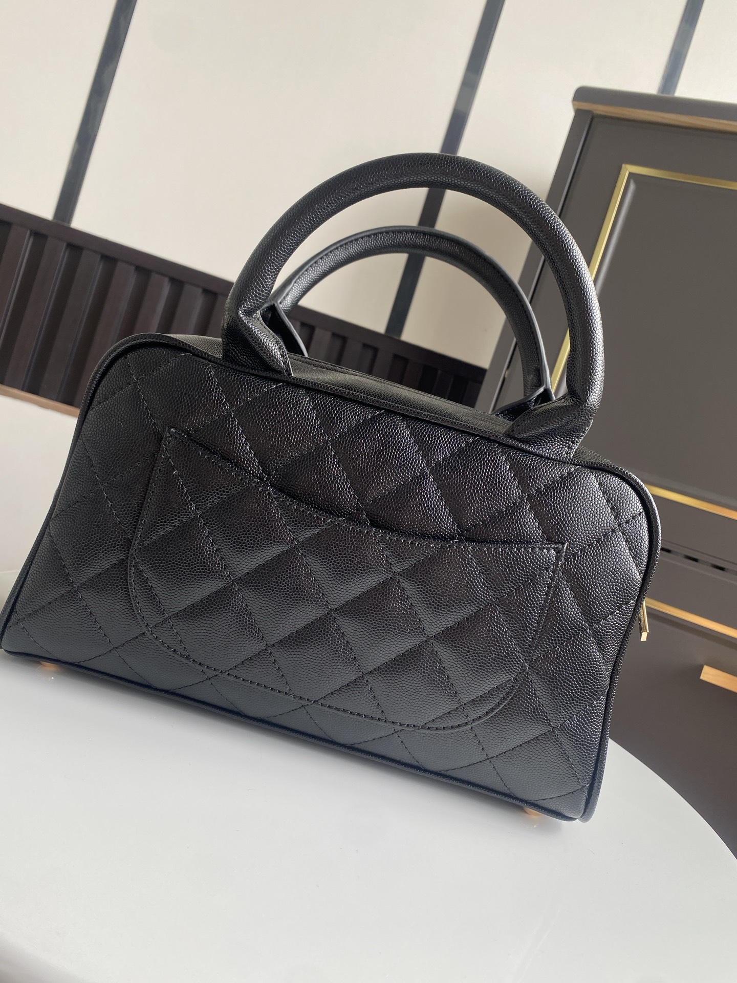 シャネル「Chanel」Vintage Medallion ハンドバッグ