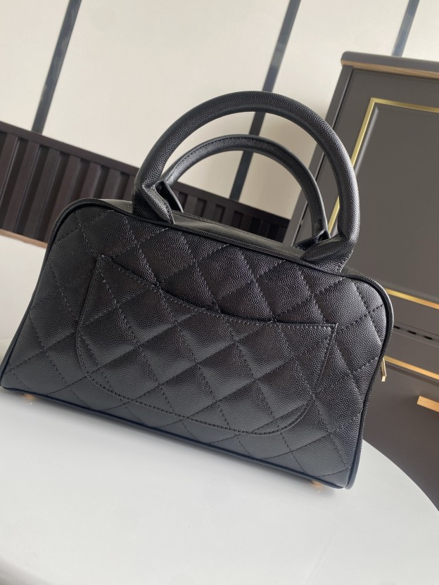 シャネル「Chanel」Vintage Medallion ハンドバッグ