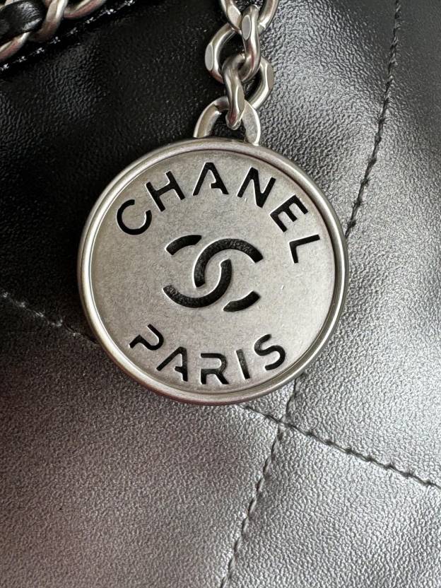 シャネル「Chanel」22Bag 24S グラデーション ミニ ショルダーバッグ