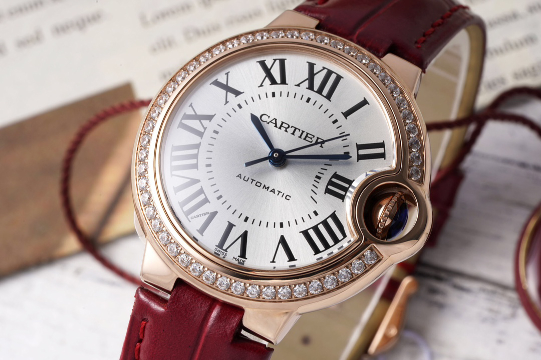 カルティエ［Cartier］バロン ブルー ドゥ カルティエ 自動巻き腕時計 33mm