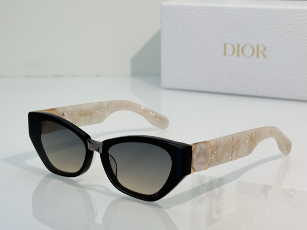 ディオール「Dior」DSGTA37UCR サングラス