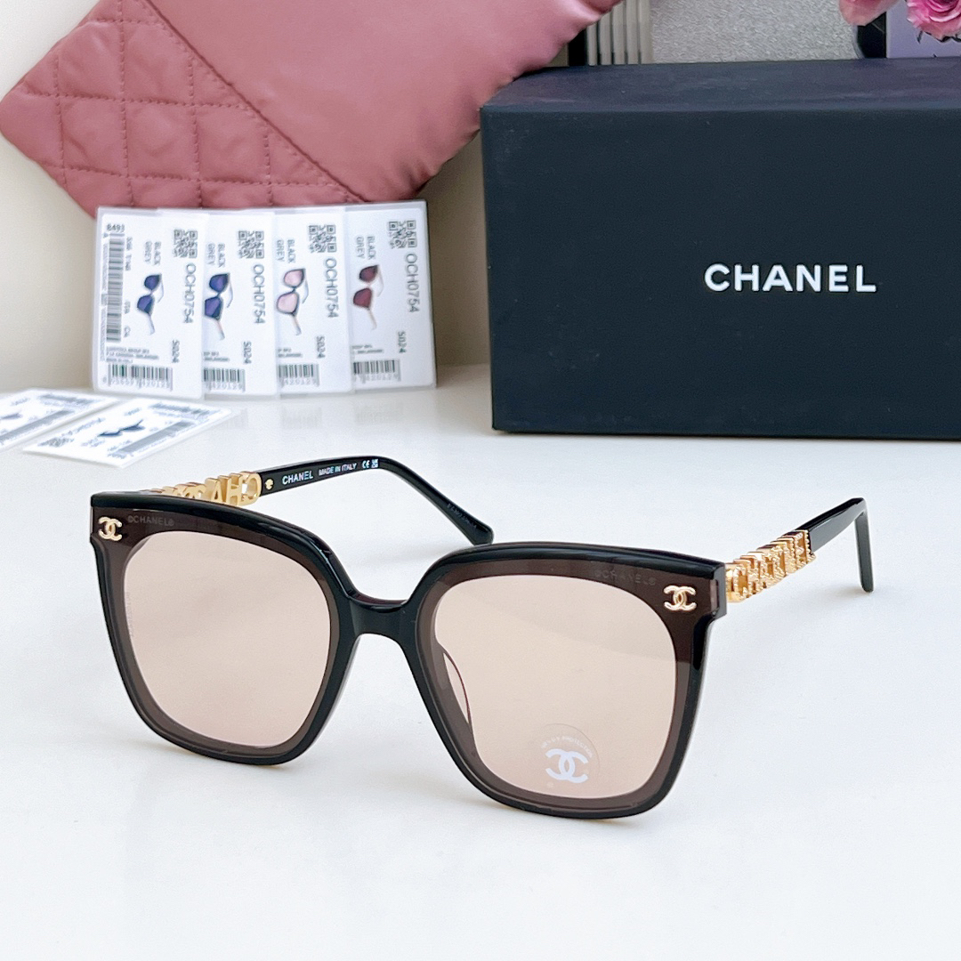 シャネル「Chanel」スクエア フレーム ダブルCC サングラス