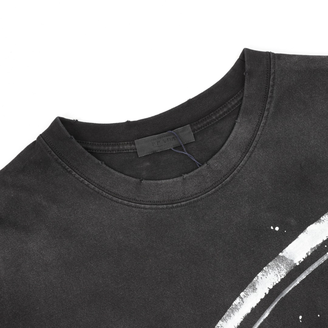 プラダ「Prada」 グラデーション ハンドペイント レター クルーネックTシャツ