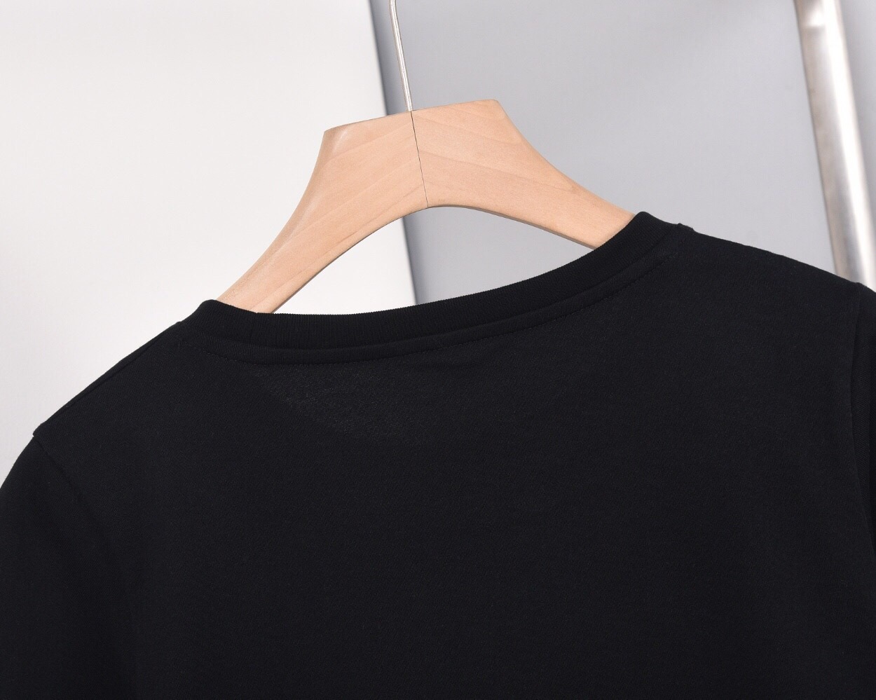 ヴァレンティノ「Valentino」レディース プリント半袖Tシャツ