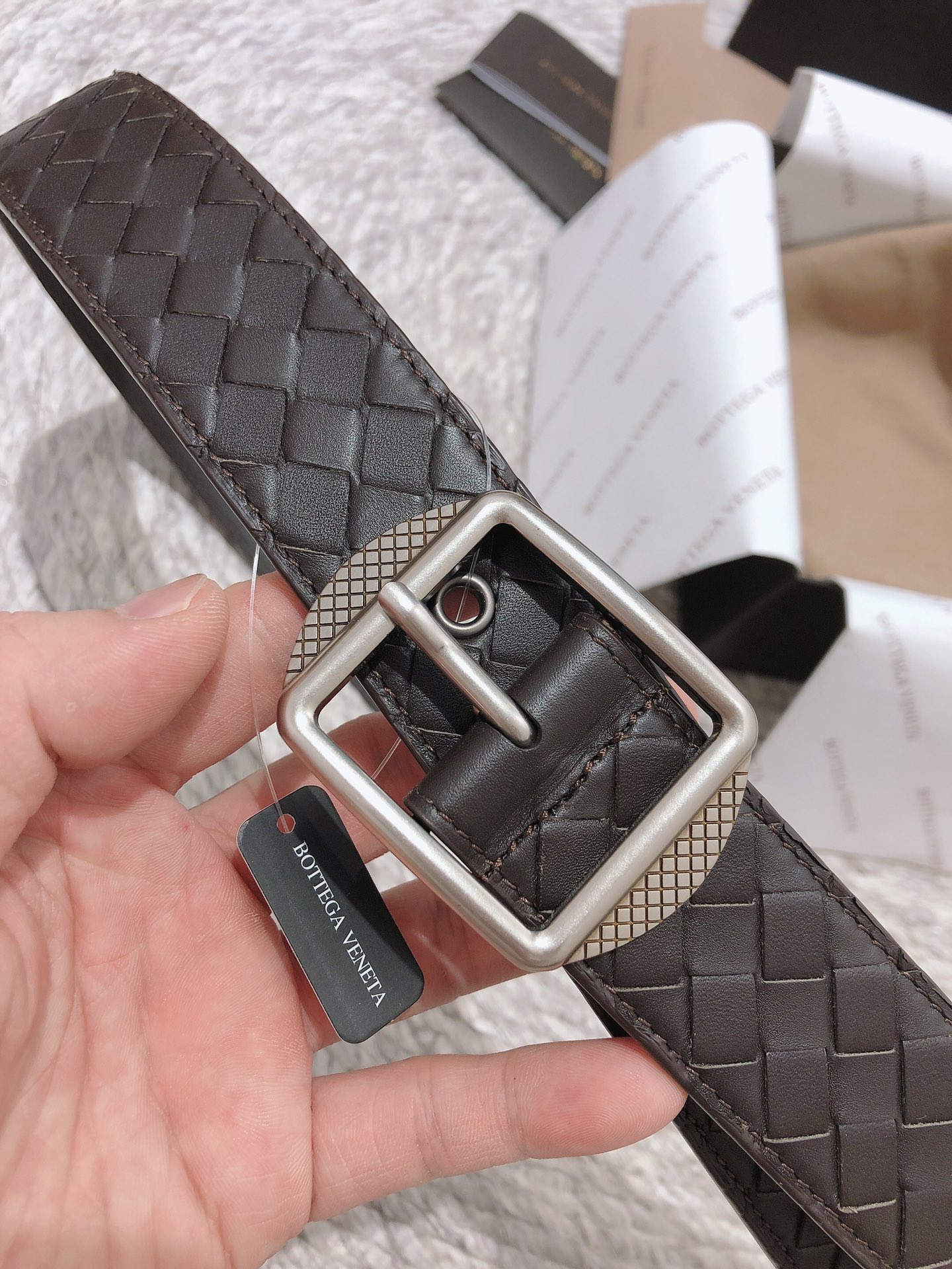 ボッテガ ヴェネタ「Bottega Veneta」プレミアムレザー ベルト