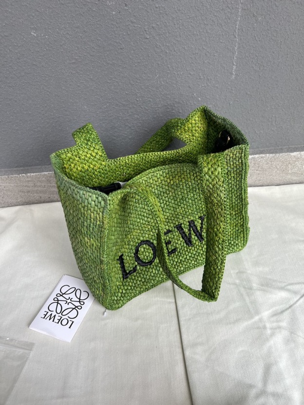 ロエベ「Loewe」Palm Series 手工酒椰纤维トートバッグ
