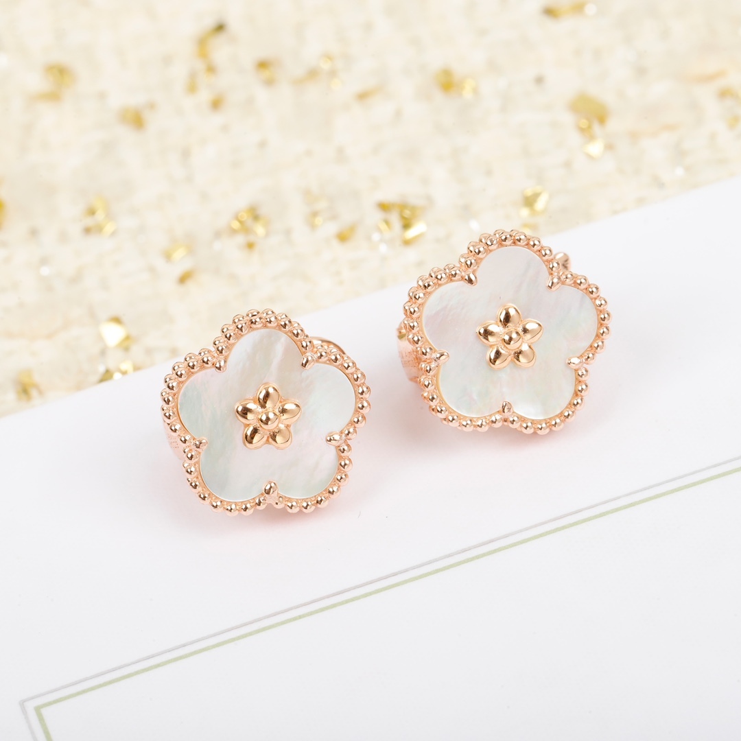 ヴァン クリーフ＆アーペル「Van Cleef & Arpels」Lucky Spring フラワー ピアス