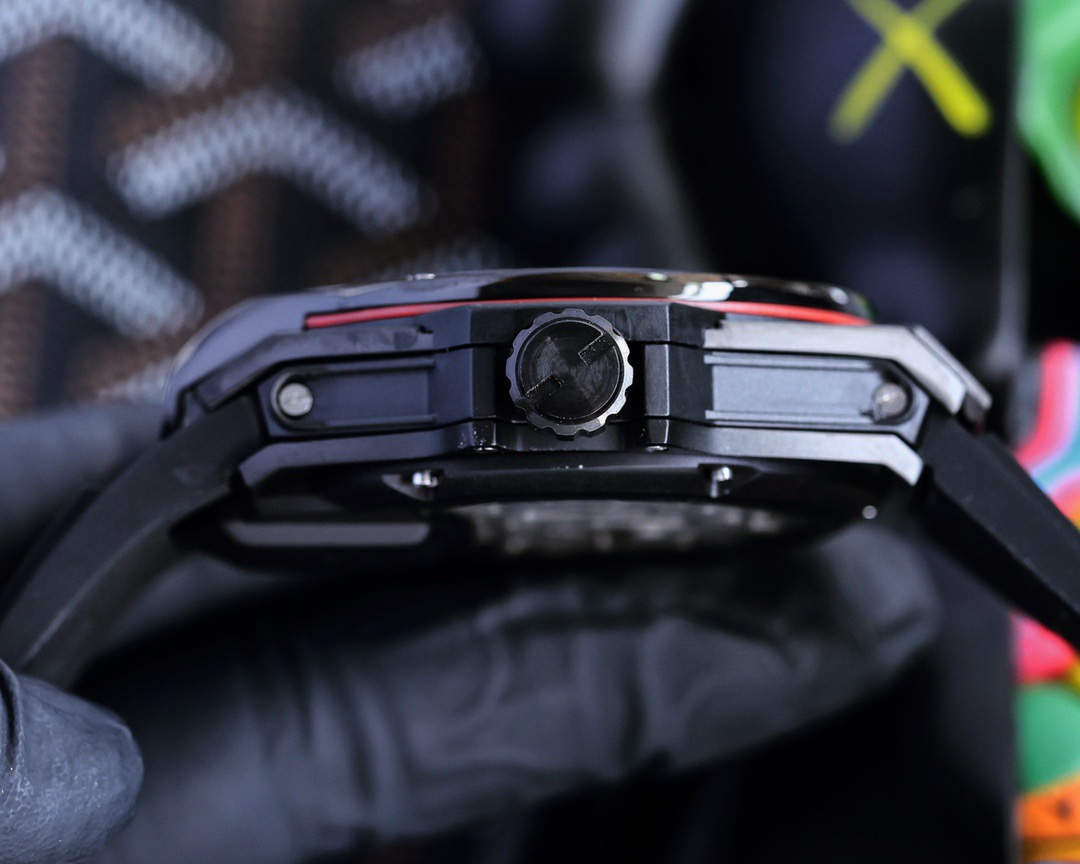 ユーボット「Hublot」魔獣MPシリーズ腕時計45mm