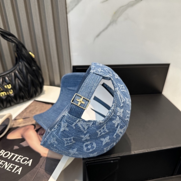 ルイ・ヴィトン「Louis Vuitton」 Signature キャップ（メンズ）