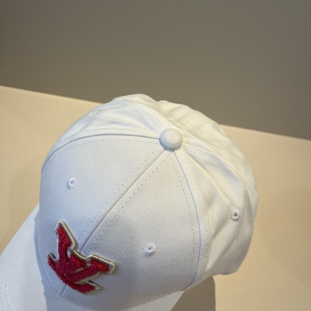 ルイ・ヴィトン「Louis Vuitton」Signature ベースボールキャップ