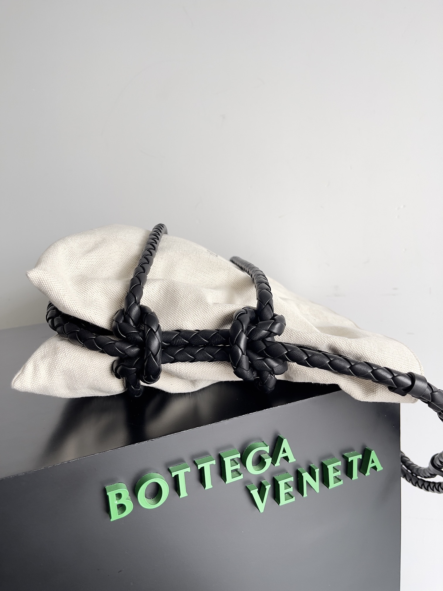 ボッテガ・ヴェネタ「Bottega Veneta」ロープノット キャンバストートバッグ