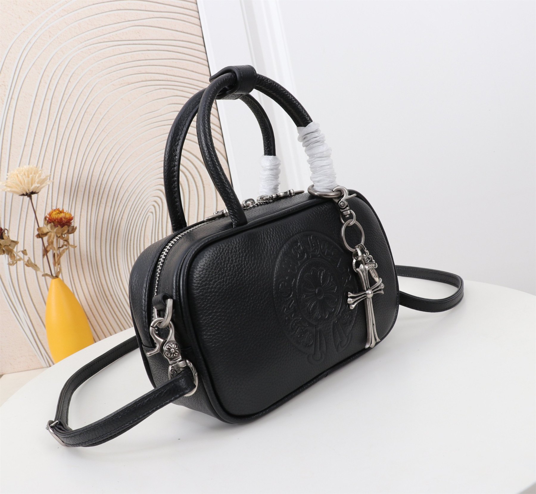 クロムハーツ「Chrome Hearts」ミニハンドバッグ